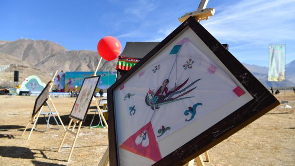 拉薩市達(dá)孜區(qū)阿古頓巴風(fēng)箏文化旅游季現(xiàn)場(chǎng)活動(dòng).jpg